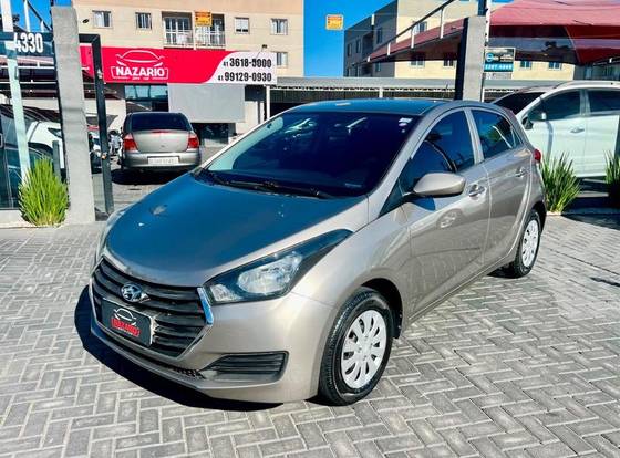 HYUNDAI HB20 1.0 COMFORT 12V FLEX 4P MANUAL HYUNDAI HB20 1.0 COMFORT 12V FLEX 4P MANUAL